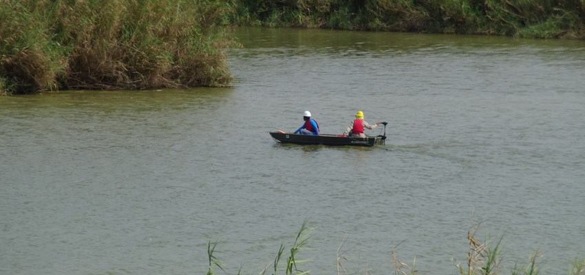 Boaters in boat on the Arroyo Colorado